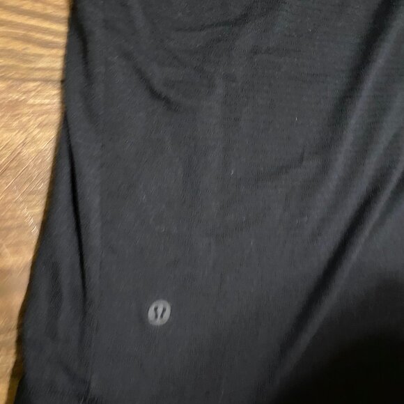 LuluLemon Drysense Short-Sleeve Shirt - Picture 4 of 4